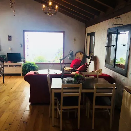 La Casita Roja * San Juan del Reparo
